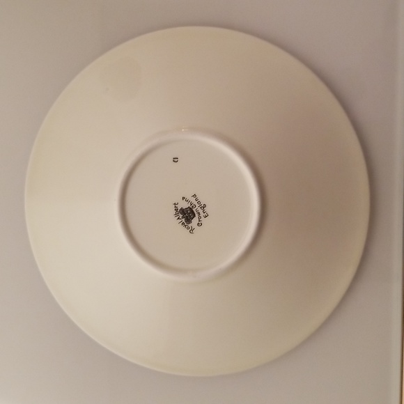 1930s Vintage Royal Albert Art Deco Teacup and Saucer Set - Picture 10 of 17